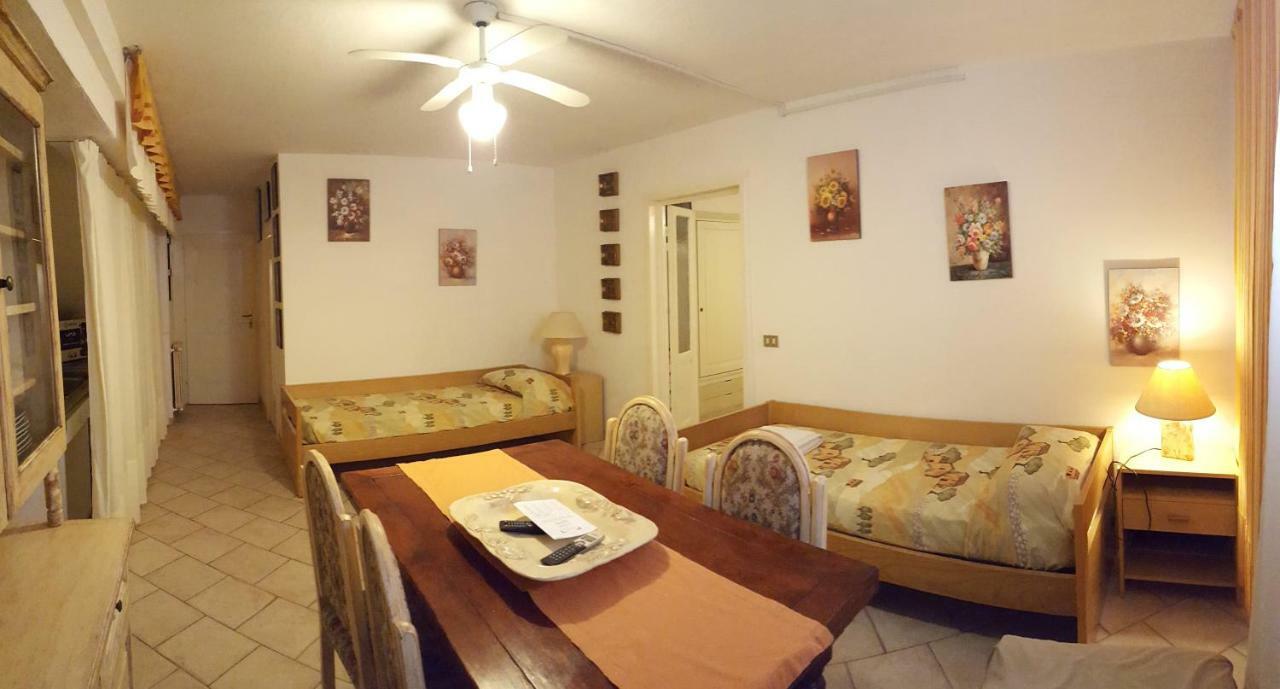 Appartement Taverna Derosas à Golfo Aranci Extérieur photo
